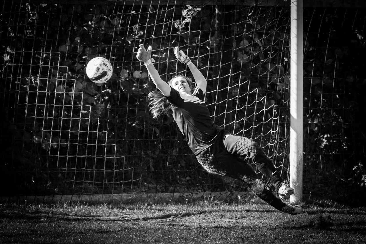 Bild 3957 - Frauen SV Fortuna Bsdorf - SV Henstedt Ulzburg : Ergebnis: 0:7